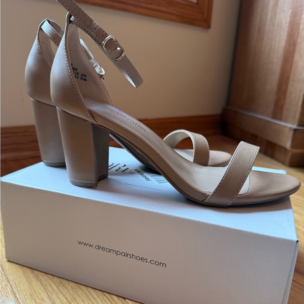 Dream Pairs Women's Tan Block Heels